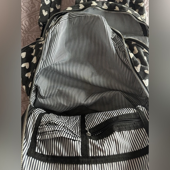 No Boundaries Black with white hearts Backpack - Picture 6 of 8